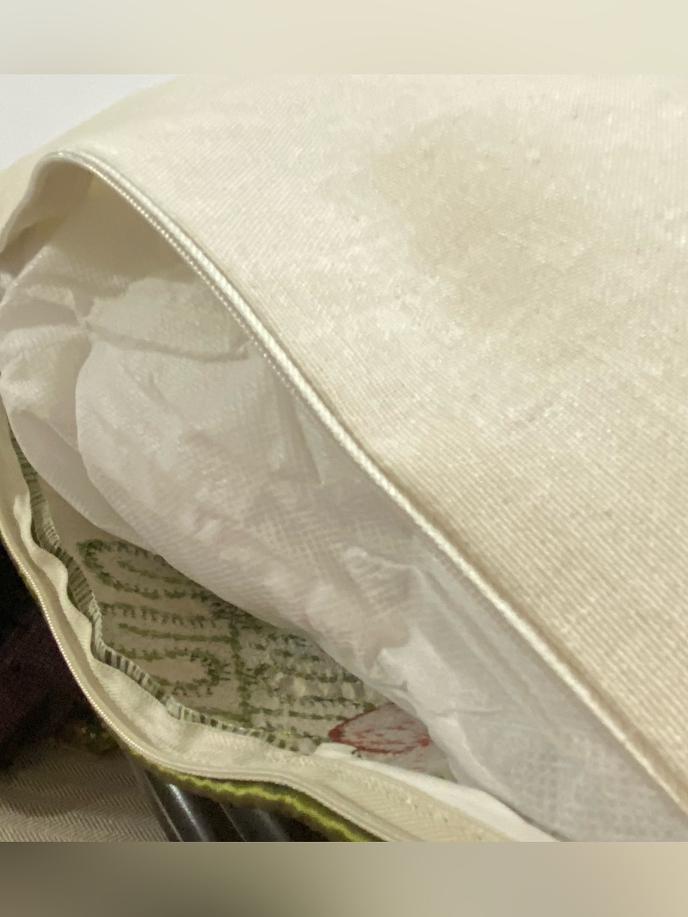 Pier 1 Hummingbird Floral Embroidered Accent Pillow Beige Botanical 18x18 Garden - Picture 9 of 10